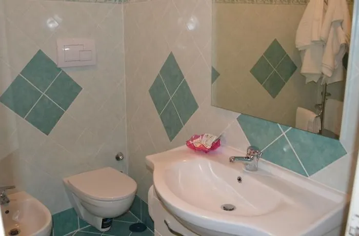 Hf Fiorella Bed & Breakfast 3*